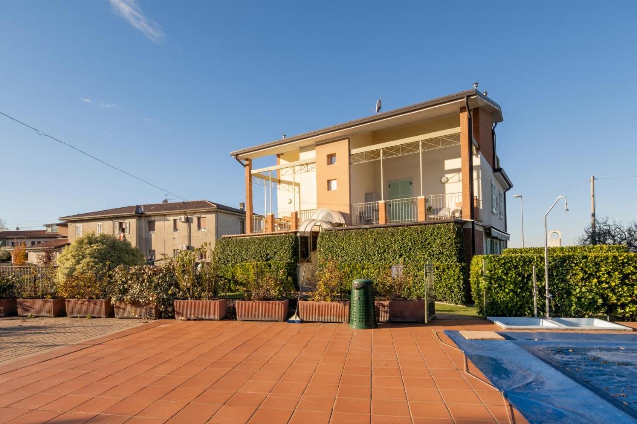 Apartmentsgarda - Rosa Chiare Bardolino Exterior photo